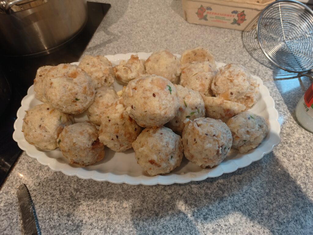 Semmelknödel